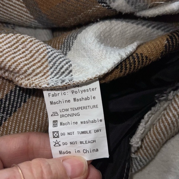 Woman’s Flannel Plaid Button Down Shacket Jacket Coat Size Med heavy duty - Picture 4 of 8